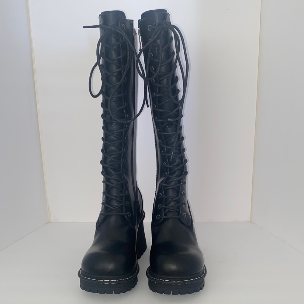 NWOB- Dolls Kill Current Mood Black Lace-Up Knee-High Boots - Picture 2 of 7